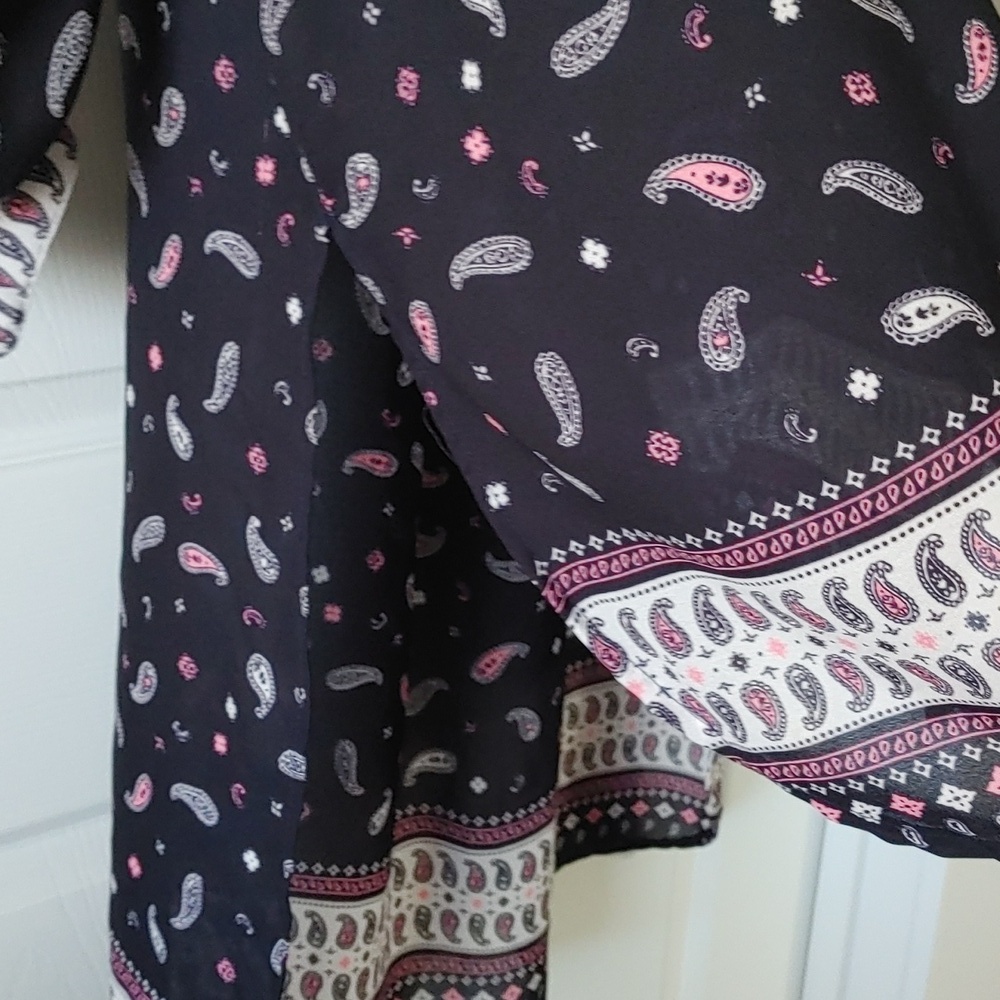 Hi-Low Sheer Blouse Women's 3XL Navy with Paisley Accents Pull Over Dressy Plus - Picture 6 of 8